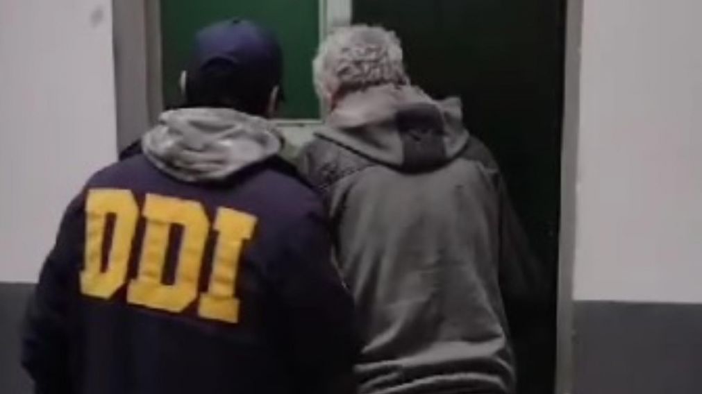 Este es el hombre que fue capturado por las autoridades policiales.