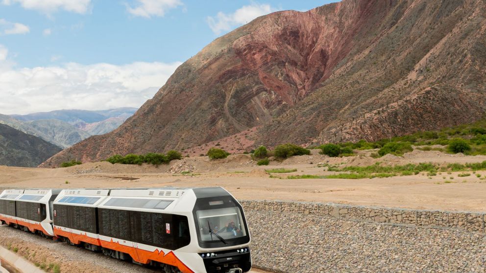 El nuevo transporte propone una alternativa sustentable para hacer el camino que va desde el pueblo de Volcán hasta Maimará.