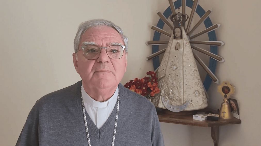 El monse�or Oscar Ojea cuestion� los cantos partidarios en la misa al convocar a un nuevo encuentro por los comedores (Archivo).