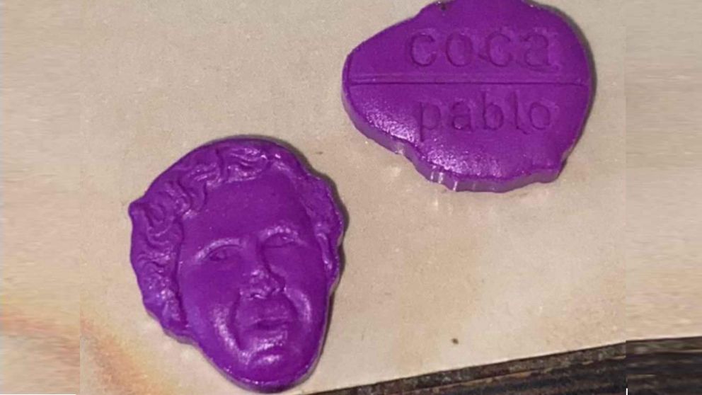 Tenían pastillas con la cara de Pablo Escobar, LSD, metanfetamina, popper y ketamina: así cayeron.