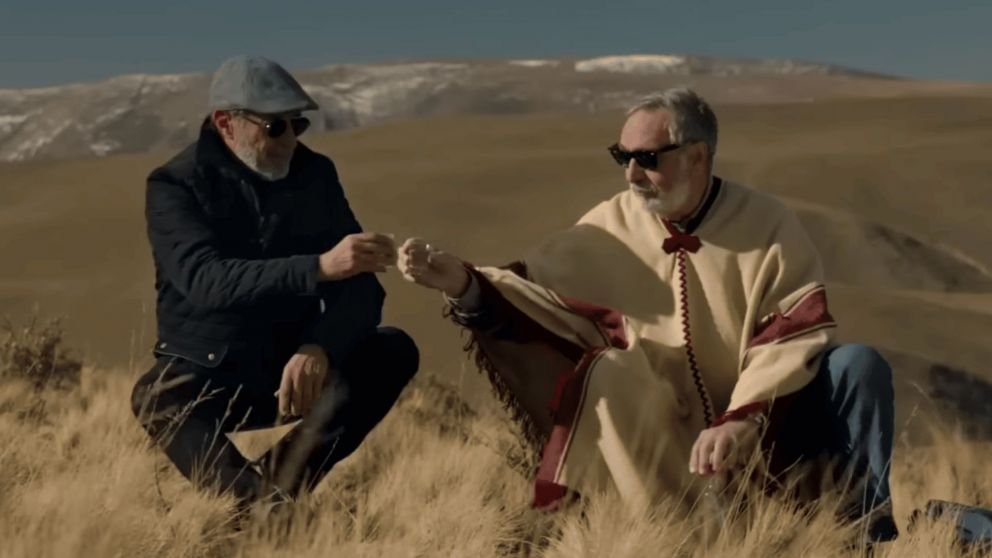 Este filme, que llegó a Netflix Argentina en 2020, cuenta con una profunda trama que se escabulle entre las escenas hilarantes de los dos actores.
