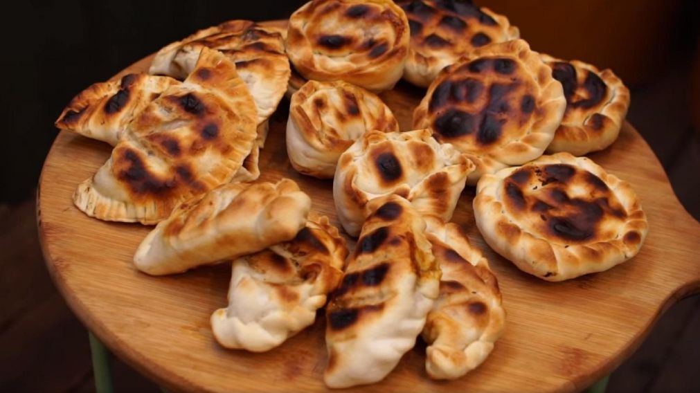 Receta de empanadas a la parrilla: una manera novedosa y sencilla de cocinarlas.
