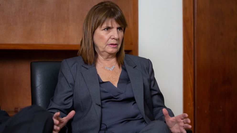Patricia Bullrich visitará el domingo el centro de confinamiento de El Salvador.