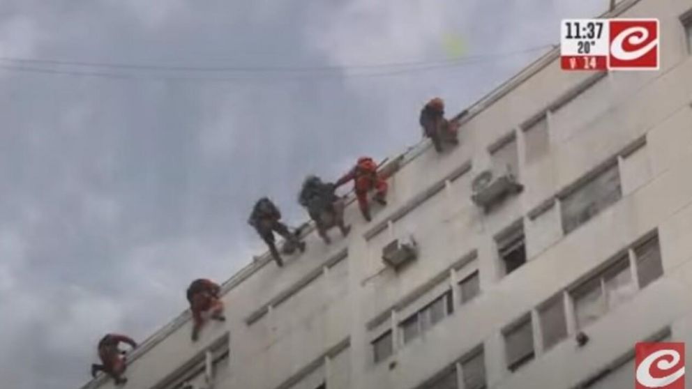 Un matrimonio se atrincher� en un departamento de Caballito (Captura de TV).