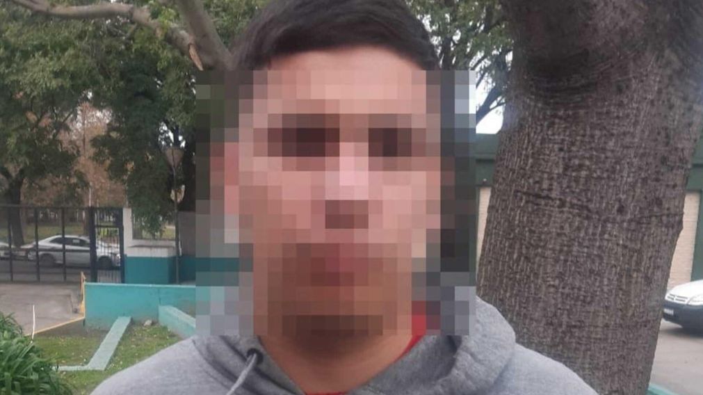 El hombre que manejaba el auto fue detenido horas después en un hospital.
