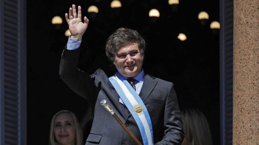 El Gobierno celebr� la aprobaci�n de la Ley Bases.