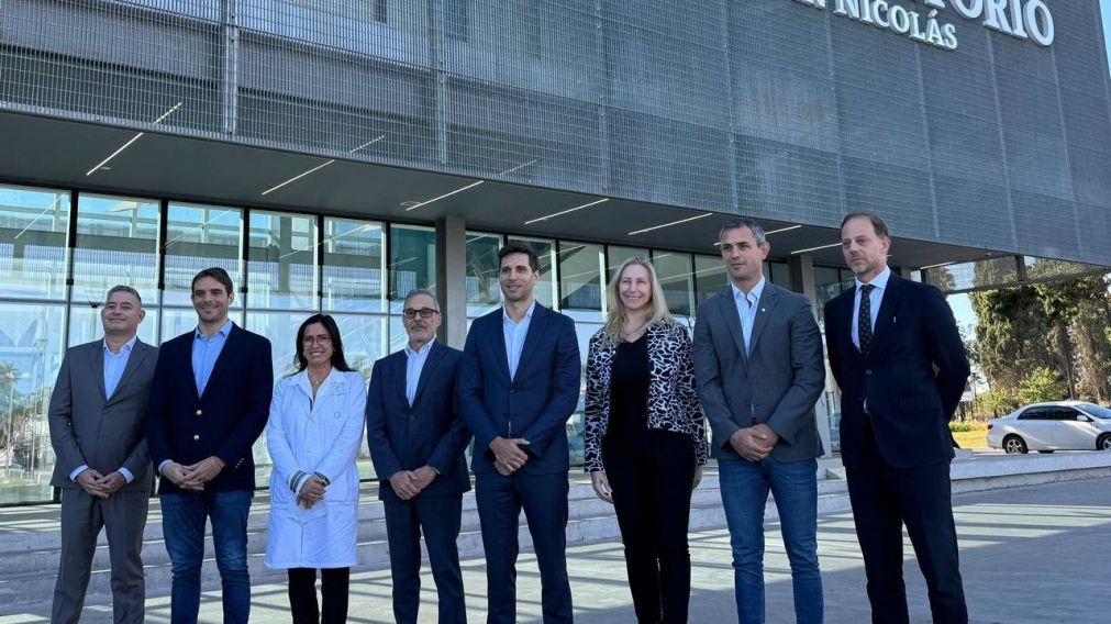 Karina Milei y Martín Menem visitaron la primera clínica que funciona con sistema de voucher