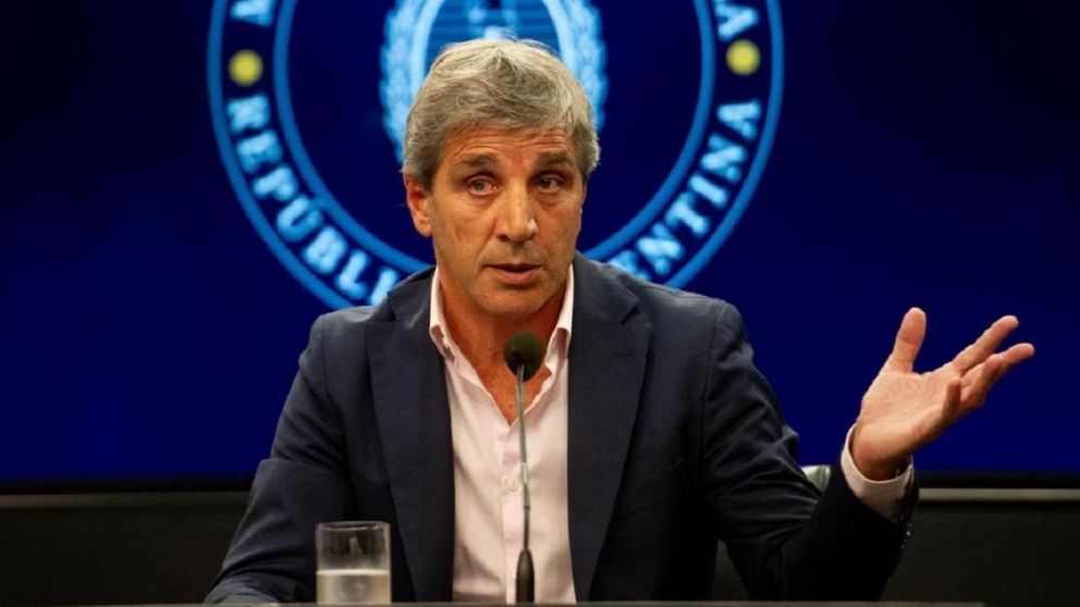 Cuáles son los sectores que podrían verse beneficiados por la reducción del impuesto PAIS.