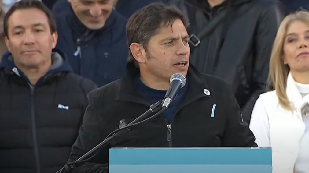El gobernador de Buenos Aires, Axel Kicillof, les pidió a sus ministros "hacer mucho con poco"