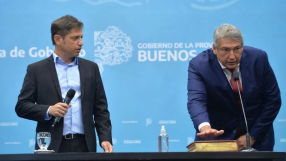 Axel Kicillof junto al ministro de Transporte Bonaerense, Jorge D'Onofrio.
