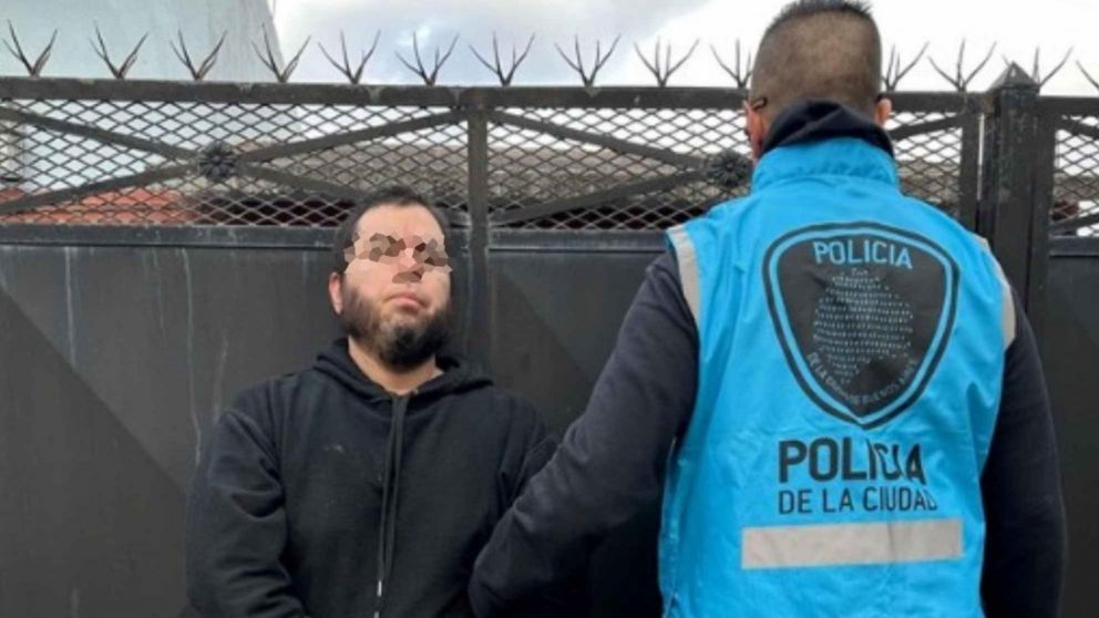 El imputado cambió su aspecto cuando estuvo prófugo.