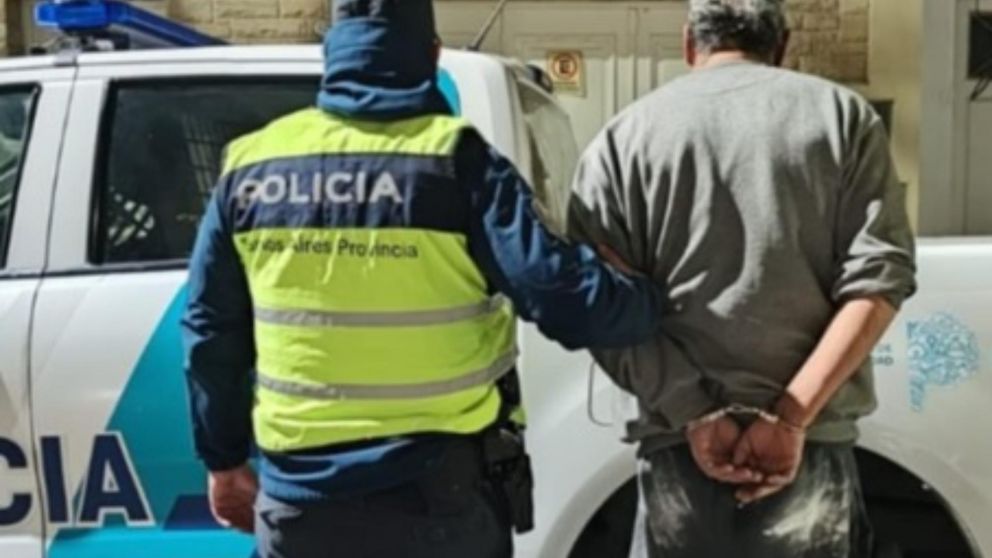 Este es el sujeto que fue aprehendido por la muerte de Sandro José Nungeser. Crédito: La Nueva Provincia.