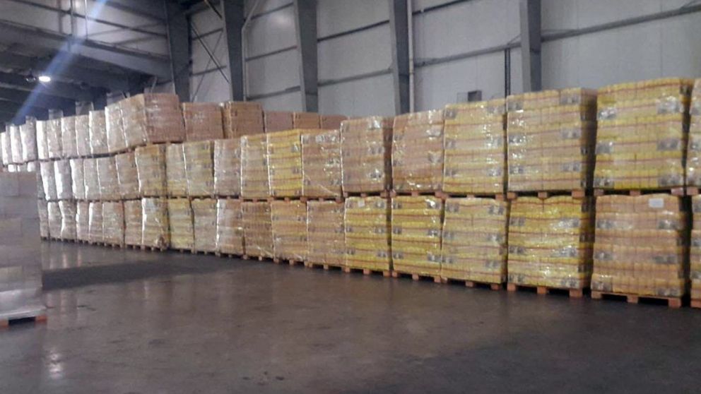 Los alimentos están retenidos en galpones de Villa Martelli y Tafí Viejo.