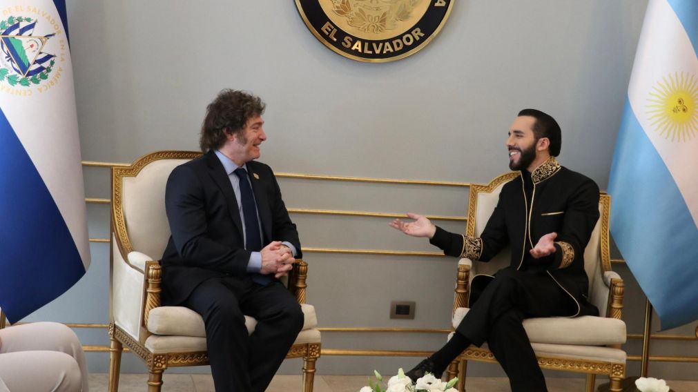 Javier Milei se reuni� con Nayib Bukele tras su asunci�n presidencial.