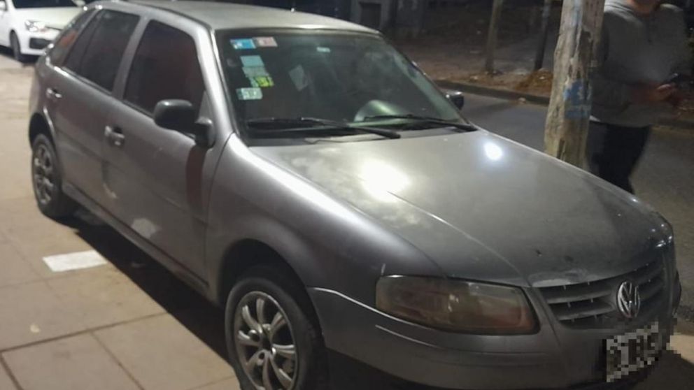 Este es el coche que fue incautado por los investigadores policiales.