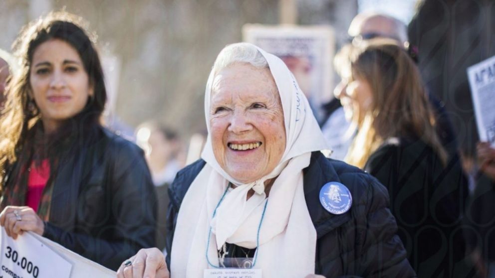 "Las Madres nunca faltamos a las movilizaciones cuando queremos pedir por nuestros derechos", dijo Nora Cortiñas.