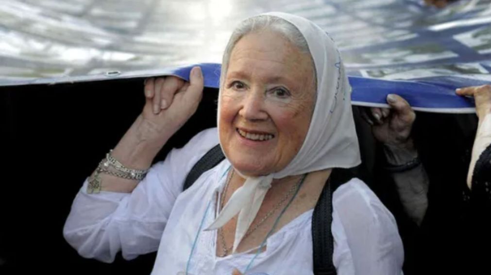 Murió Nora Cortiñas, titular de Madres de Plaza de Mayo Línea Fundadora: tenía 94 años