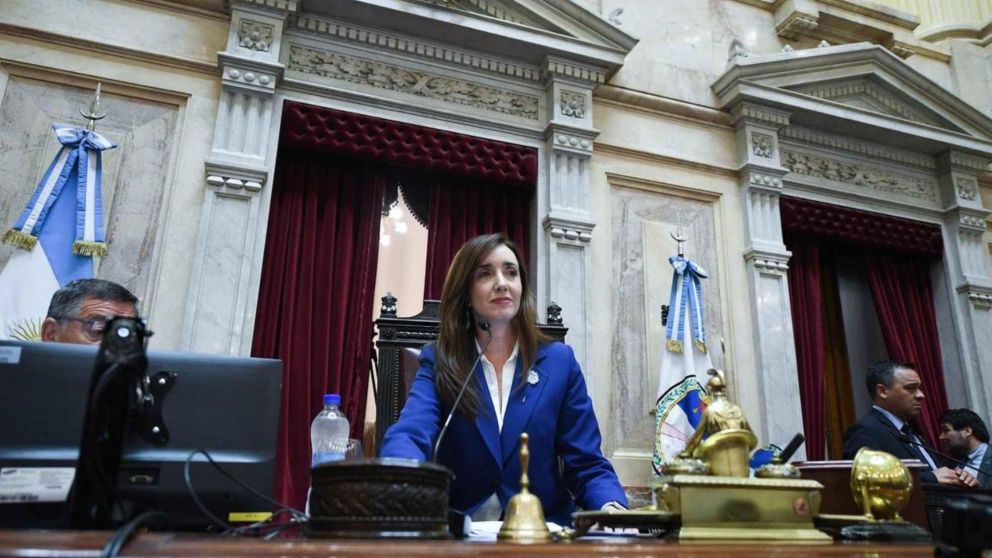 Victoria Villarruel reveló los dictámenes con las firmas de los senadores que respaldaron la Ley Bases y el Pacto Fiscal