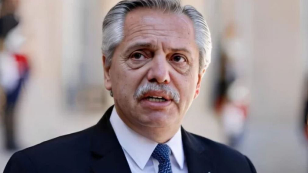 El ex mandatario usó las redes sociales para criticar al Gobierno.