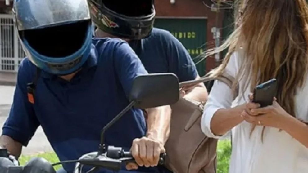 Dos motochorros atacaron a una enfermera de 32 años (Imagen ilustrativa).