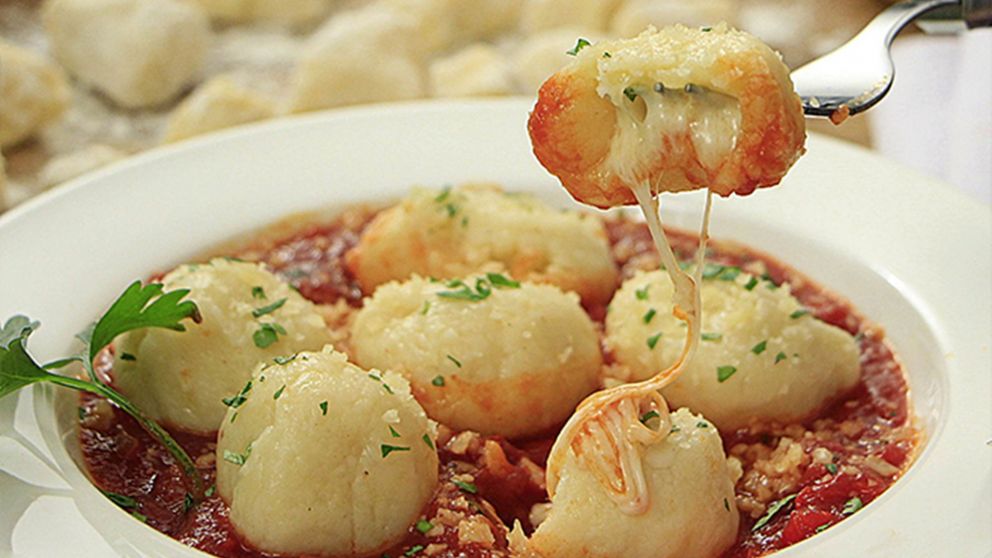 Fiesta de �oquis rellenos para celebrar el 29 en casa.