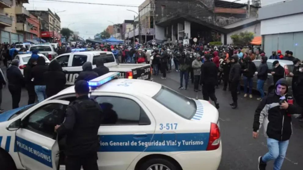 La policía de Misiones y el gobierno provincial llegaron a un acuerdo y levantaron la protesta.