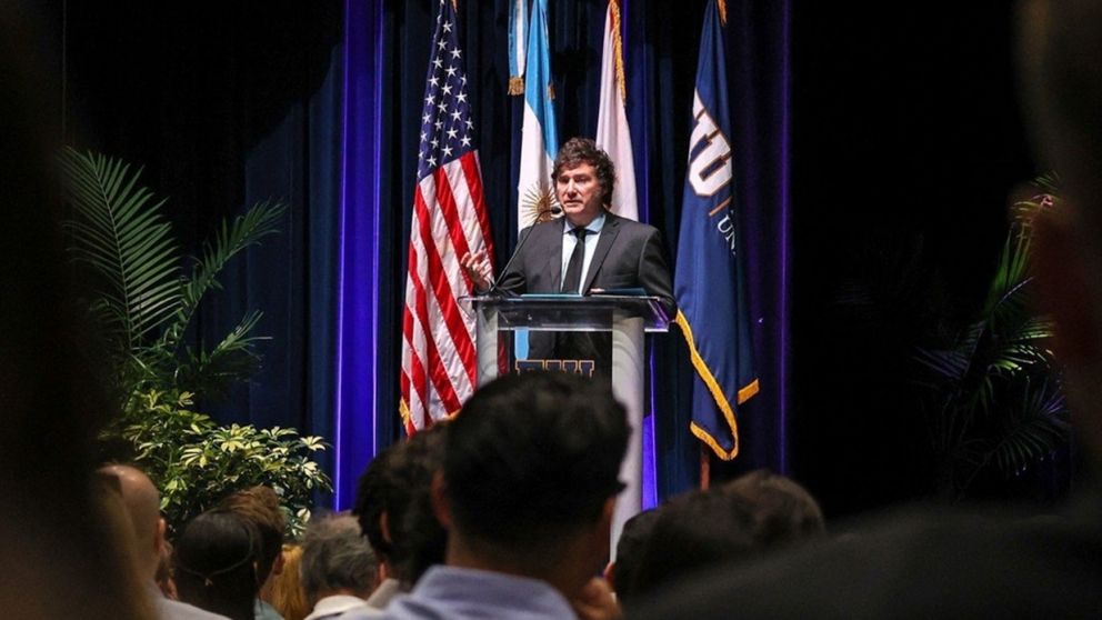 Javier Milei en la Universidad Internacional de Florida (FIU).