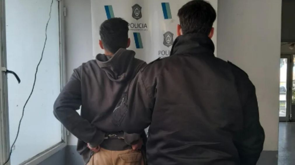 El acusado fue reducido y quedó tras las rejas.