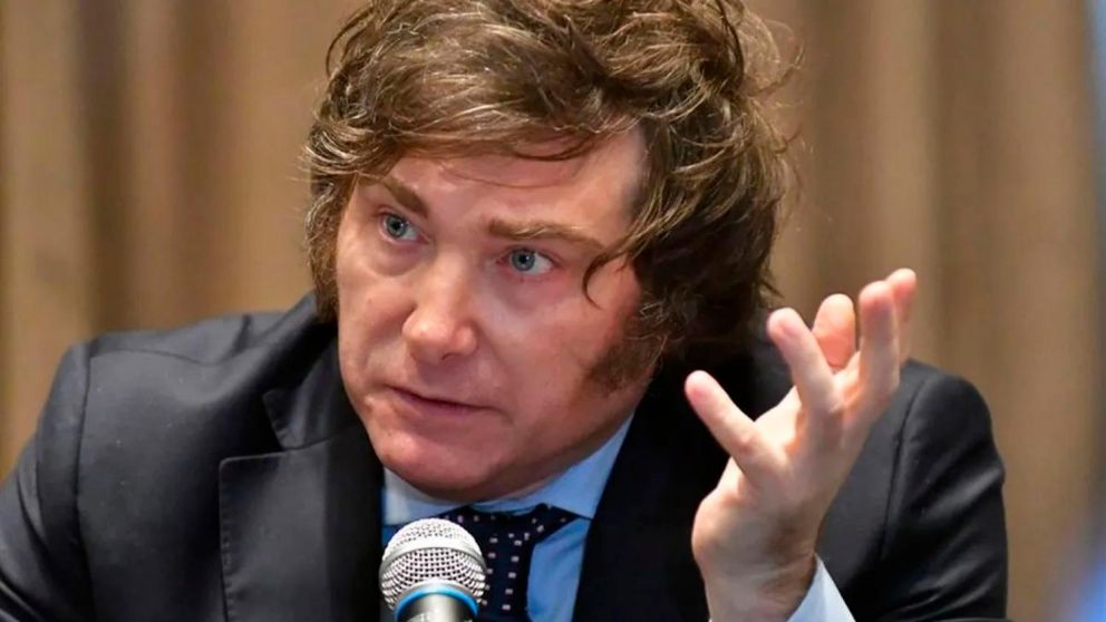 Javier Milei le rest� importancia a la suba del D�lar blue.