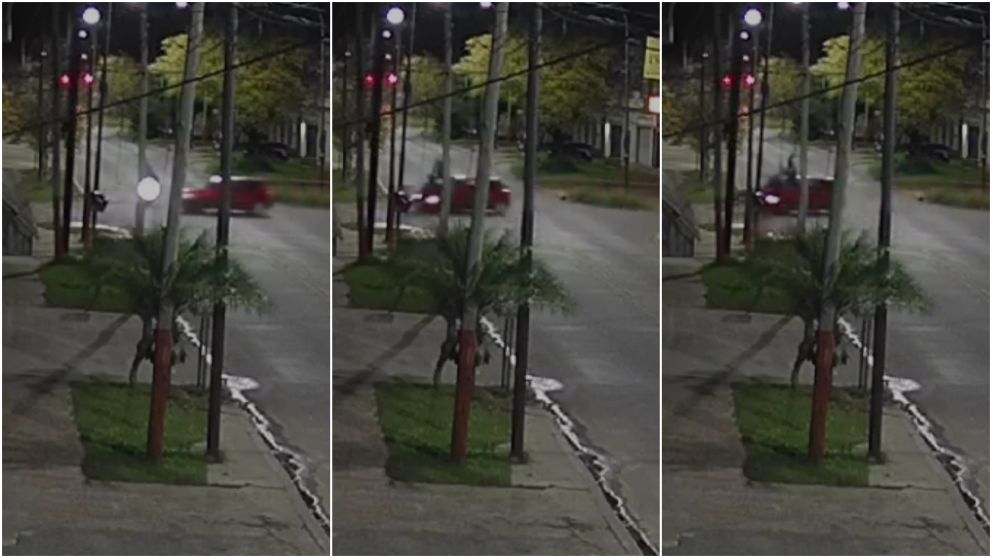 El choque quedó registrado por una cámara de seguridad del barrio.