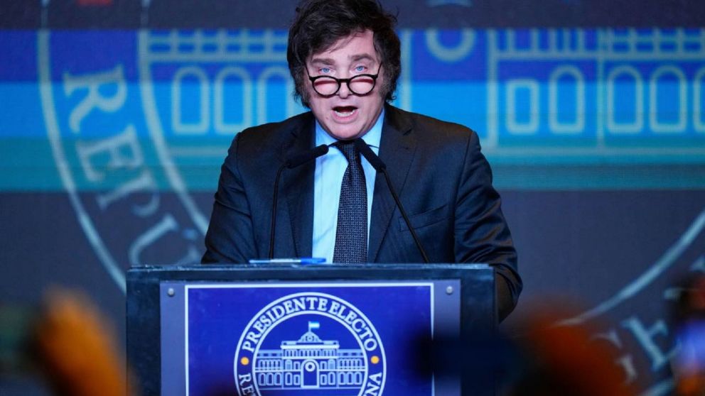 Javier Milei ratificó su intención de competir por una reelección en 2027, pero puso una condición.