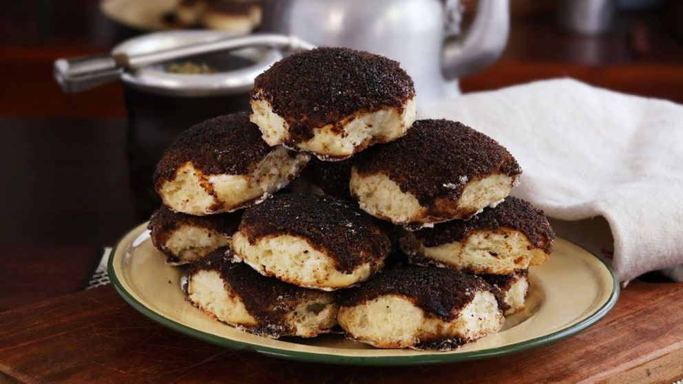 Clásicas y deliciosas: receta de tortitas negras, ideales para acompañar los mates.