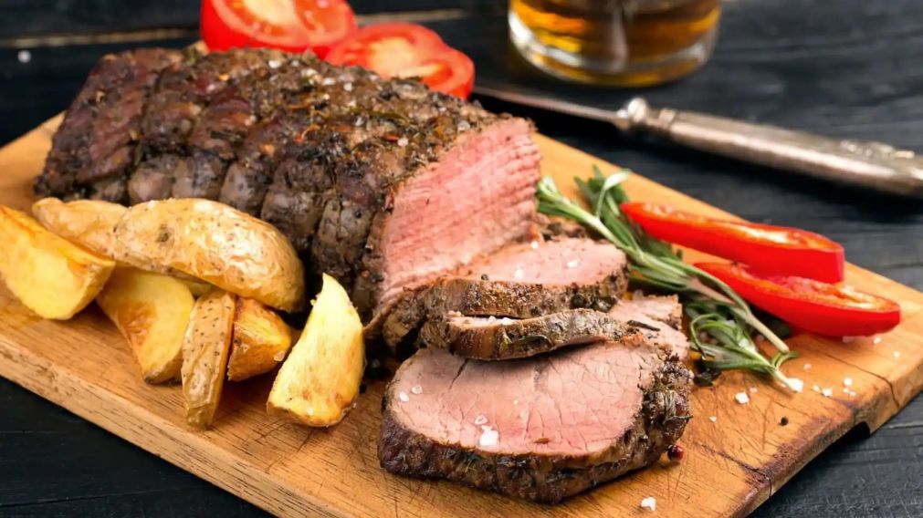 Tres recetas creativas para hacer con roast beef, uno de los cortes de carne más económicos.