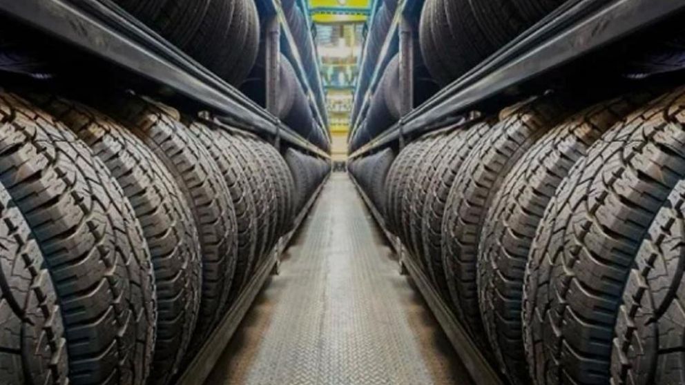 FATE despidió a 97 empleados y desató una jornada de protesta de los trabajadores del neumático en varios puntos de la provincia