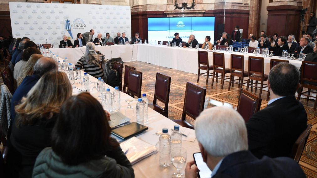 El Senado retomó esta mañana la sexta y última ronda de exposiciones en el plenario de comisiones.