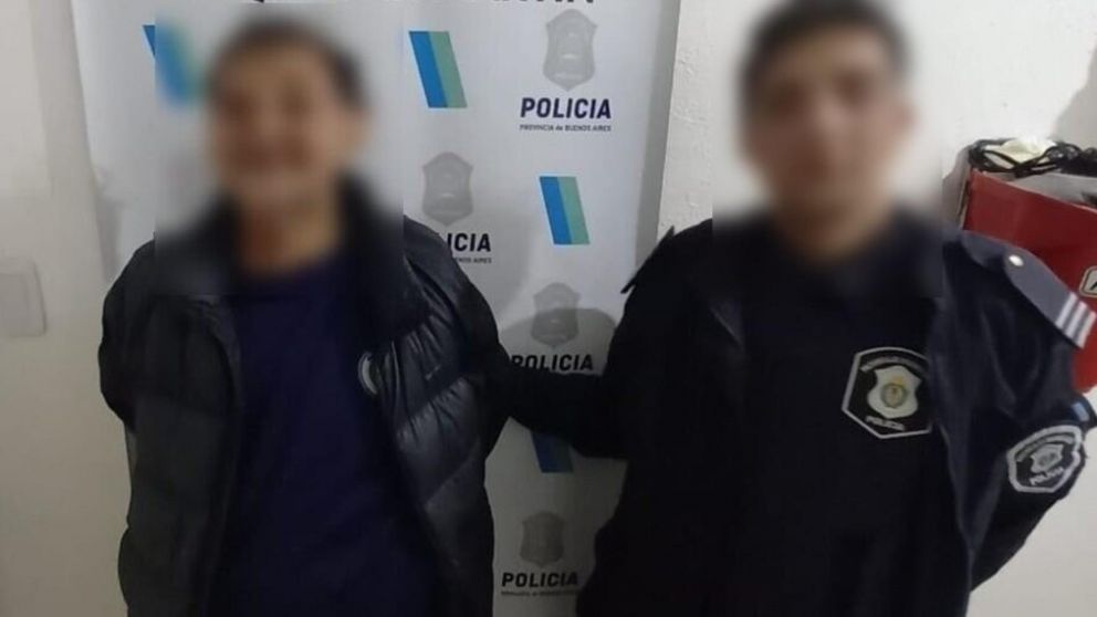 Este es el sujeto que fue arrestado por los uniformados.
