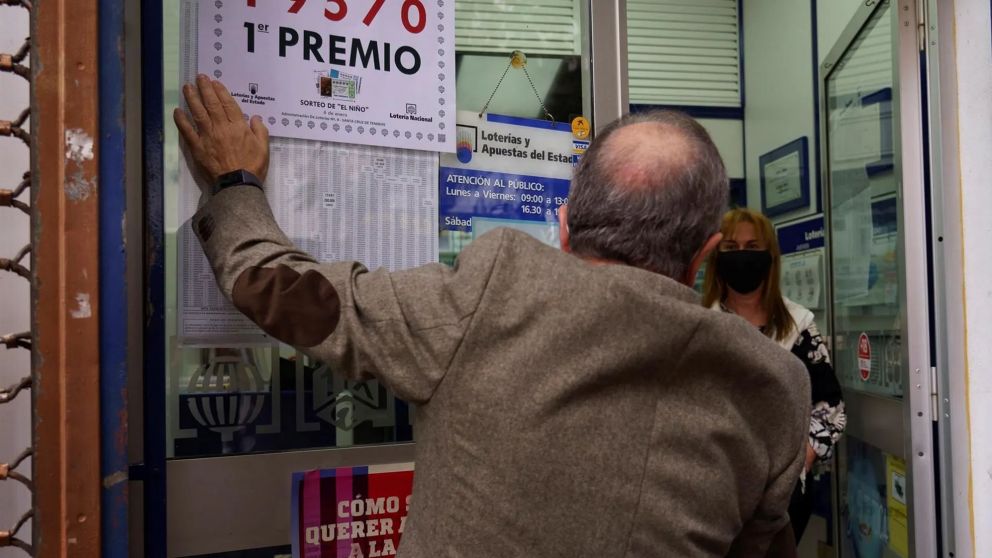 ¿Una señal del destino o pura casualidad?, la sorprendente historia del hombre que ganó millones de dólares en la lotería por su pelo.