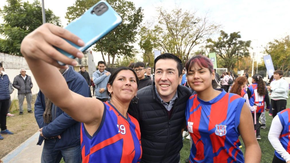 El intendente de Malvinas Argentinas, Leonardo Nardini, encabezó la inauguración del Playón Multideportivo Villa de Mayo.