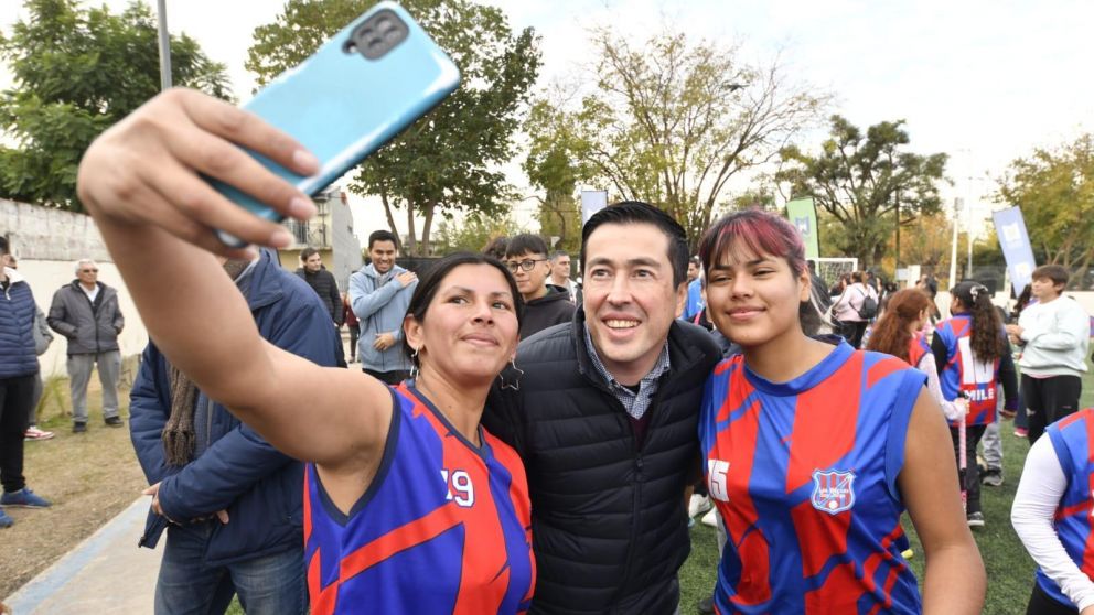 El intendente de Malvinas Argentinas, Leonardo Nardini, encabezó la inauguración del Playón Multideportivo Villa de Mayo.