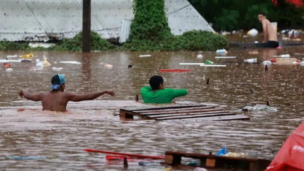 Brasil: se duplica la cantidad de evacuados por las inundaciones e intensas lluvias.