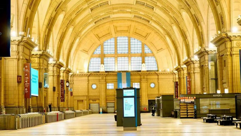 Por el paro convocado por la CGT y las dos CTA, las calles de la ciudad de Buenos Aires amanecieron con poca gente.