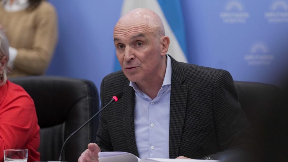 José Luis Espert, presidente de la comisión de Presupuesto y Hacienda.