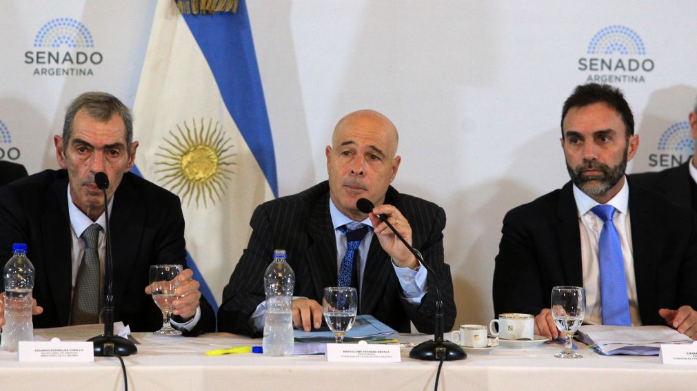 Ley Bases: el jueves continuará el debate en comisiones en el Senado.