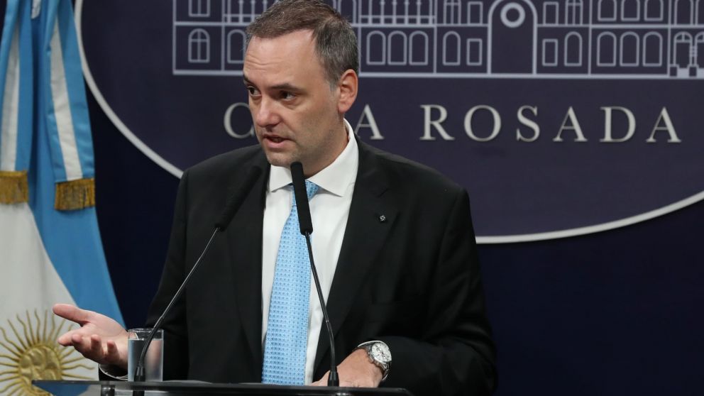 Manuel Adorni, en su habitual conferencia de prensa.