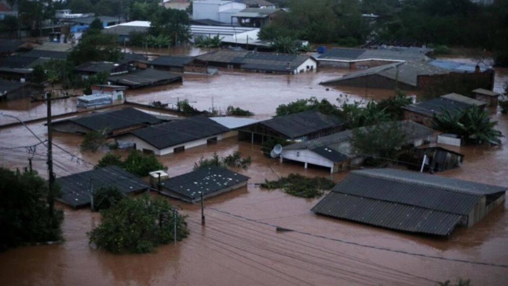 Casas afectadas por la inundación en el estado Río Grande do Sul (Gentileza France 24).