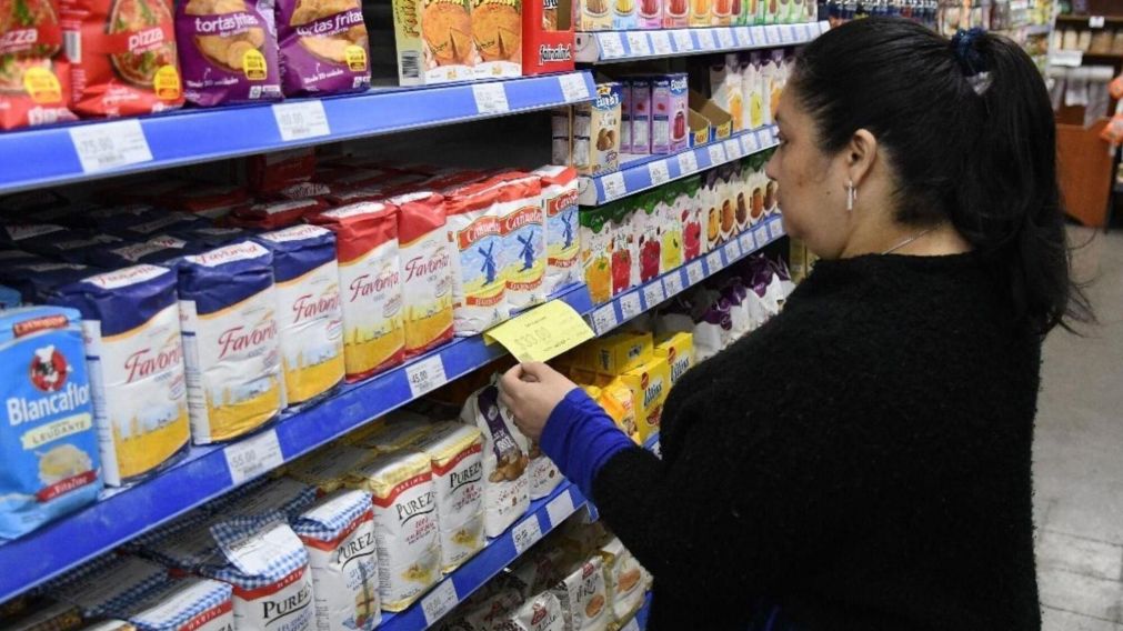 Creció casi un 30% la compra en supermercados con tarjetas de crédito (Carlos Ventura/Crónica/Archivo).