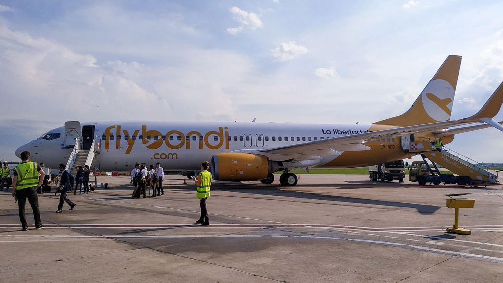 Aerolínea low cost ofrece empleo a personas que cuentan con secundario completo.