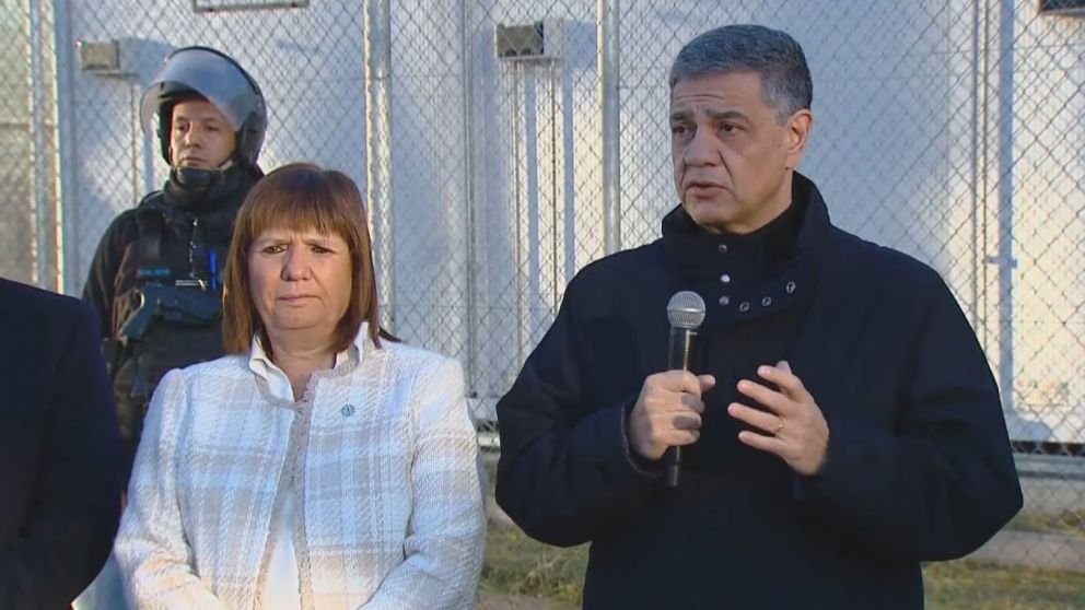 Jorge Macri encabezó un acto acompañado de la ministra de Seguridad, Patricia Bullrich.