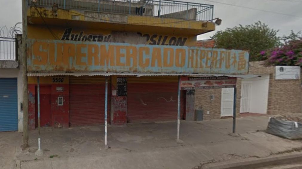 El intento de robo ocurrió en el interior de este comercio.