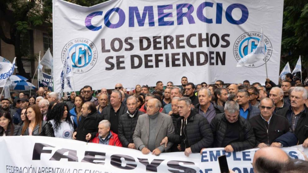 Comercio participó de la marcha en defensa por los derechos de los trabajadores.
